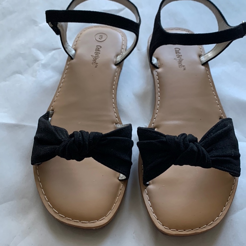 Black summer sandals
